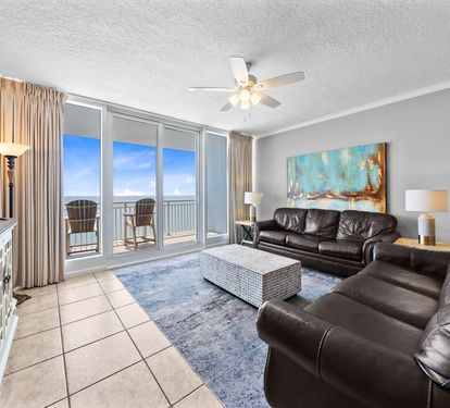1 Colonnades 1202 Living Room
