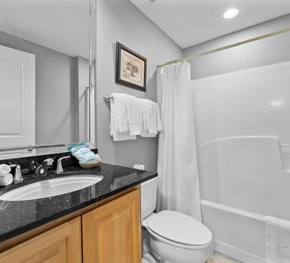 22 Colonnades 1202 Bathroom 3