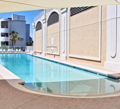 1 - Outdoor Pool with Sun Shade (2)