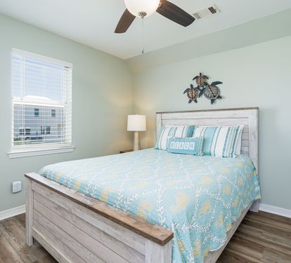 Wanderlust Bedroom 2 with Queen Bed