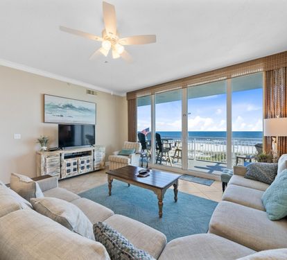 1 San Carlos 309 Living Room