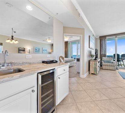 8 San Carlos 309 Dining Area