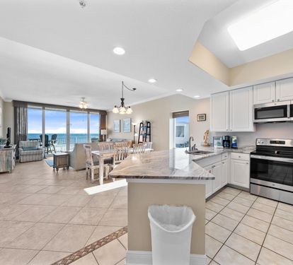 10 San Carlos 309 Kitchen