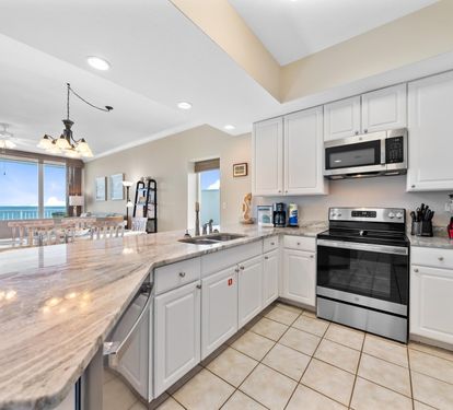 11 San Carlos 309 Kitchen
