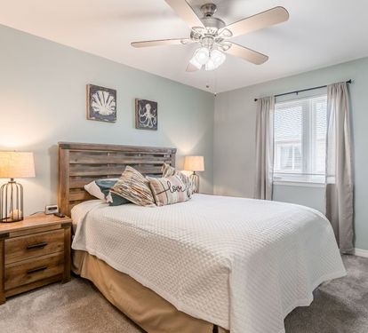 Gulf View 19 Primary Bedroom with Queen Bed
