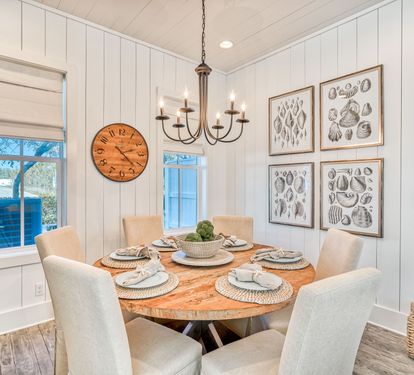 Dining Area - Seating for 6!