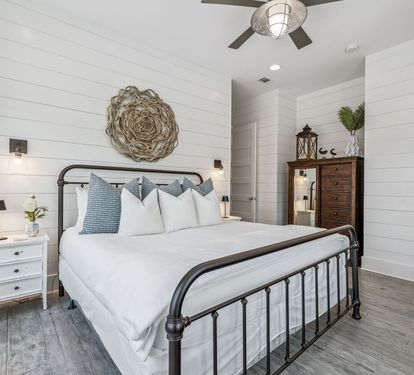 2nd Floor - Primary King Suite