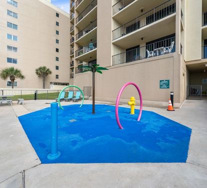 5 Phoenix I Kids Splash Pad