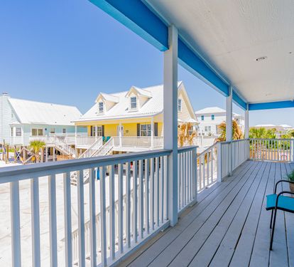 Blue Lagoon Front Porch Deck