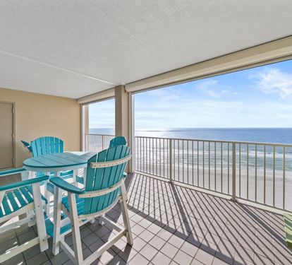 4 White Caps 1404 Balcony
