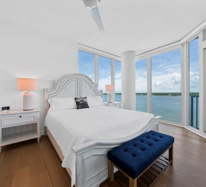 Lagoon Tower 902 Primary Bedroom with King Bed