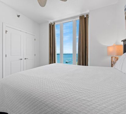 Lagoon Tower 902 Bedroom 3 with Queen Bed