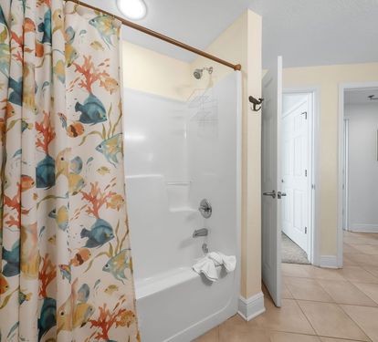 21 Crystal Shores West 1008 Bathroom 2