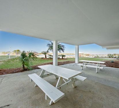 Compass Point Picnic Table Seating