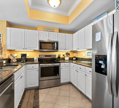 Crystal Tower 1809 Kitchen