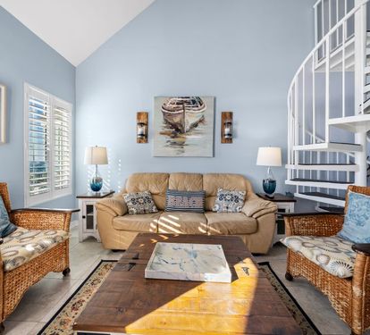 2 Grand Beach Penthouse 3 Living Room