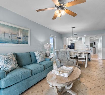 Boardwalk 1087 Living Room with Queen Sleeper