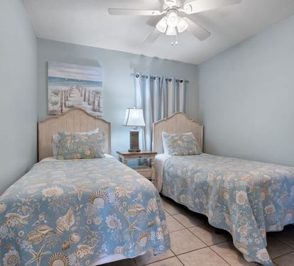 Boardwalk 1087 Bedroom 3 with Two Twins
