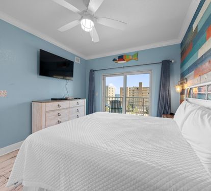 Crystal Tower 601 Primary Bedroom with King Bed