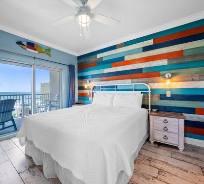Crystal Tower 601 Primary Bedroom with King Bed