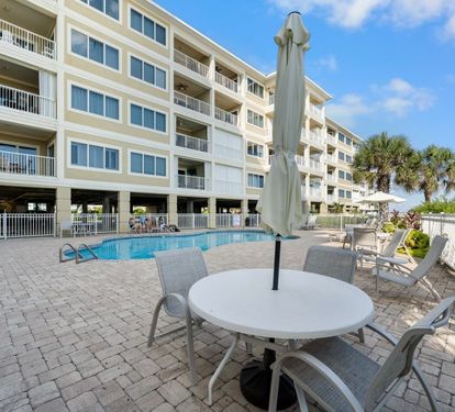 2 MK OUTDOOR POOL AREA