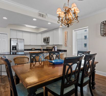 San Carlos 1001 Dining Table Seats 6