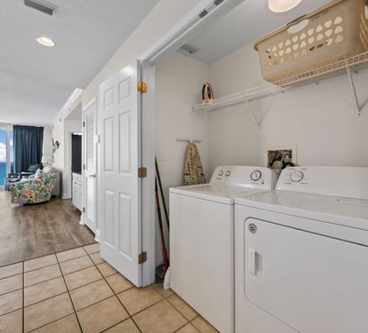 San Carlos 1001 Full Size Washer + Dryer