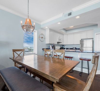 San Carlos 409 Dining Table Seats 6