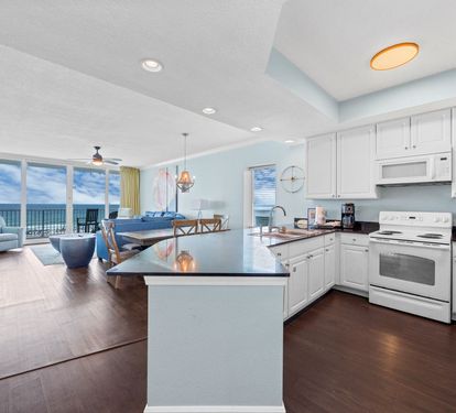 San Carlos 409 Kitchen