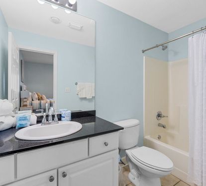 San Carlos 409 Bathroom 3 with Tub Shower Combo
