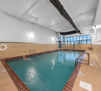 7 PHIII INDOOR POOL
