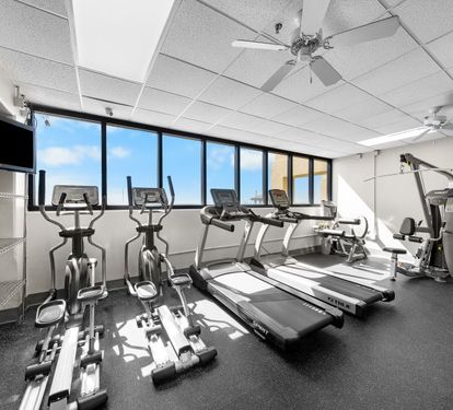 10 PHIII FITNESS