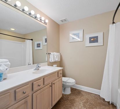 23 Crystal Shores West 108 Bathroom 3