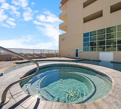 6 CSW Outdoor Hot Tub