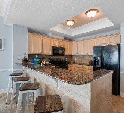 10 Crystal Shores West 208 Kitchen