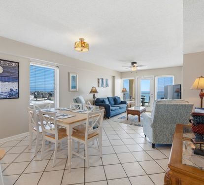 Boardwalk 681 Open Dining-Living Space