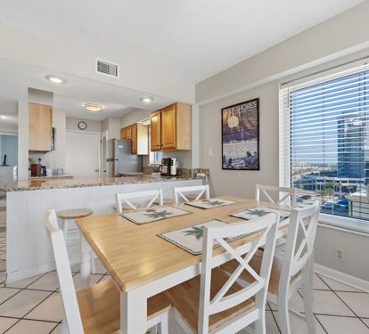 Boardwalk 681 Dining Table Seats 6