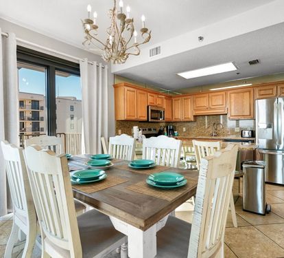 9 Phoenix East 1201 Dining-Kitchen
