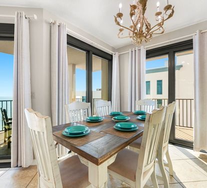 8 Phoenix East 1201 Dining table
