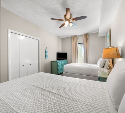 22 Phoenix East 1201 Bedroom 2