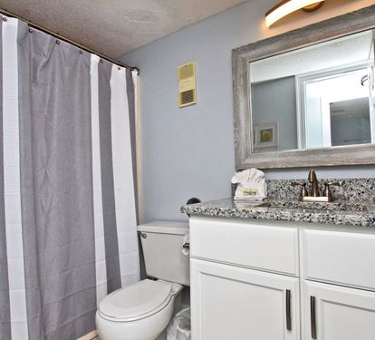 6 Hallway Guest Bath