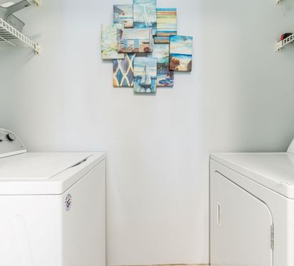 19 BD487 LAUNDRY