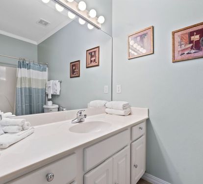 14 OB Villas Dockside Primary Bathroom