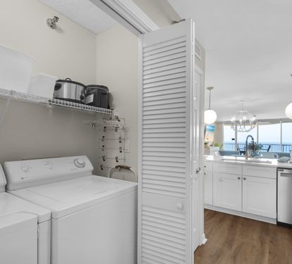 Full Size Washer and Dryer In Unit