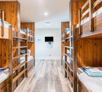 Summer Salt East Bedroom 5 Bunkroom with Built-in Twin Bunks to Sleep 8
