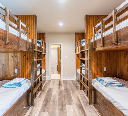 Summer Salt East Bedroom 5 Bunkroom with Built-in Twin Bunks to Sleep 8