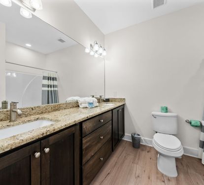 Lil J's Getaway Bathroom 2