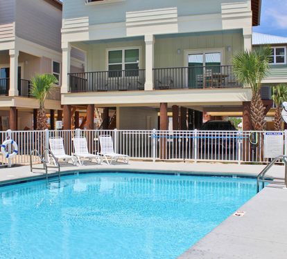 1 - Community Pool (4)