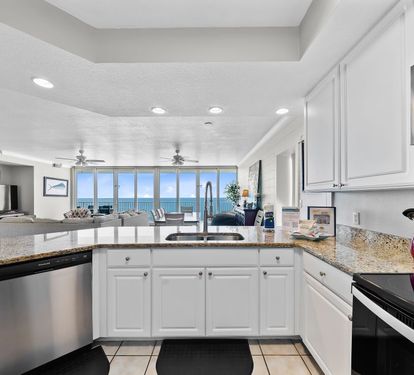 15 San Carlos Penthouse 5 Kitchen