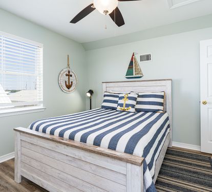 Endless Summer Bedroom 2 with Queen Bed